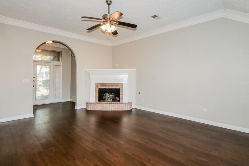 1,825/Mo, 13102 Braybourne Pl N Olive Branch, MS 38654 Living Room View