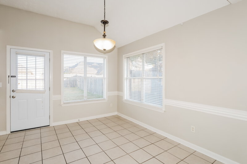 1,825/Mo, 13102 Braybourne Pl N Olive Branch, MS 38654 Dining Room View