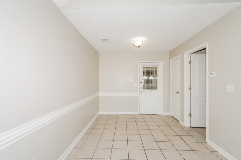 1,825/Mo, 13102 Braybourne Pl N Olive Branch, MS 38654 Breakfast Nook View