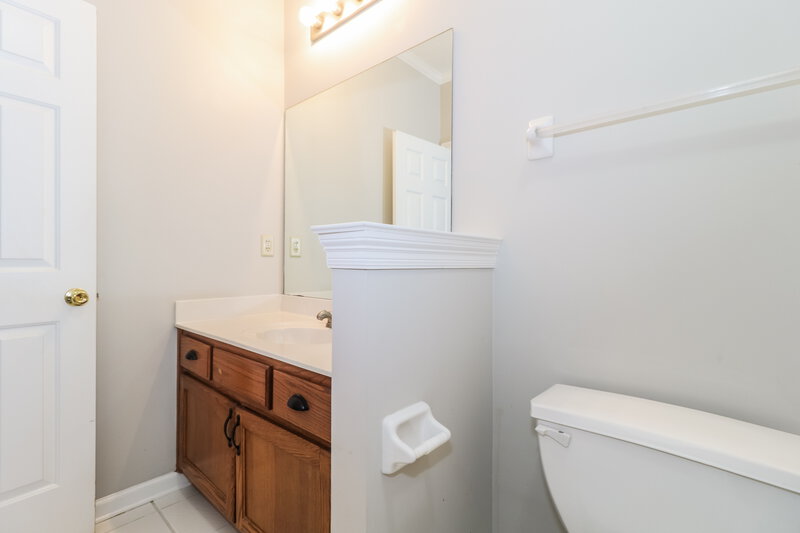 2,250/Mo, 13061 Sandbourne Olive Branch, MS 38654 Bathroom View