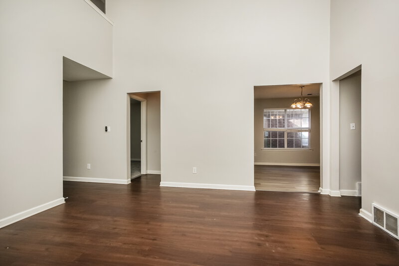 1,445/Mo, 2806 Maggie Woods Pl Arlington, TN 38002 Living Room View 2