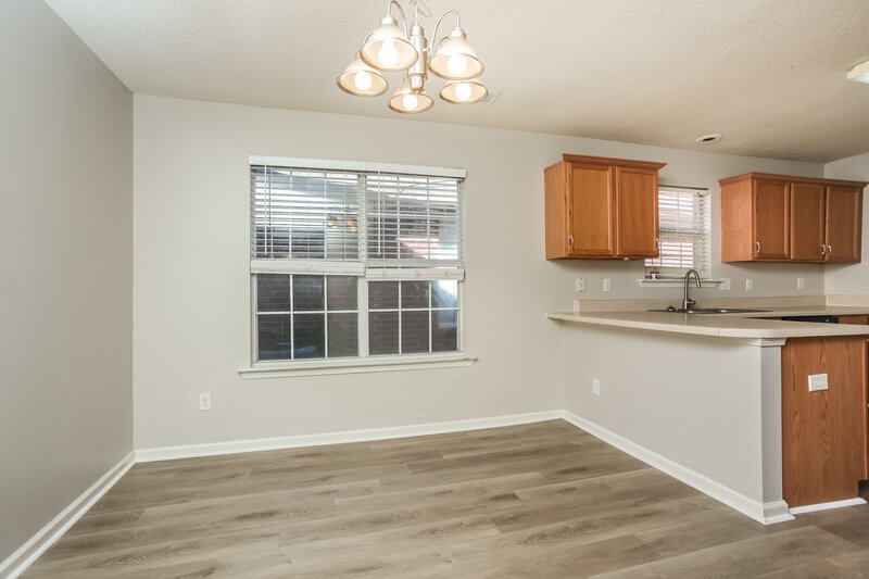 1,445/Mo, 2806 Maggie Woods Pl Arlington, TN 38002 Dining Room View