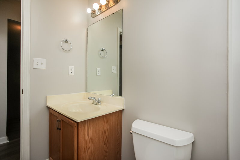 1,445/Mo, 2806 Maggie Woods Pl Arlington, TN 38002 Bathroom View