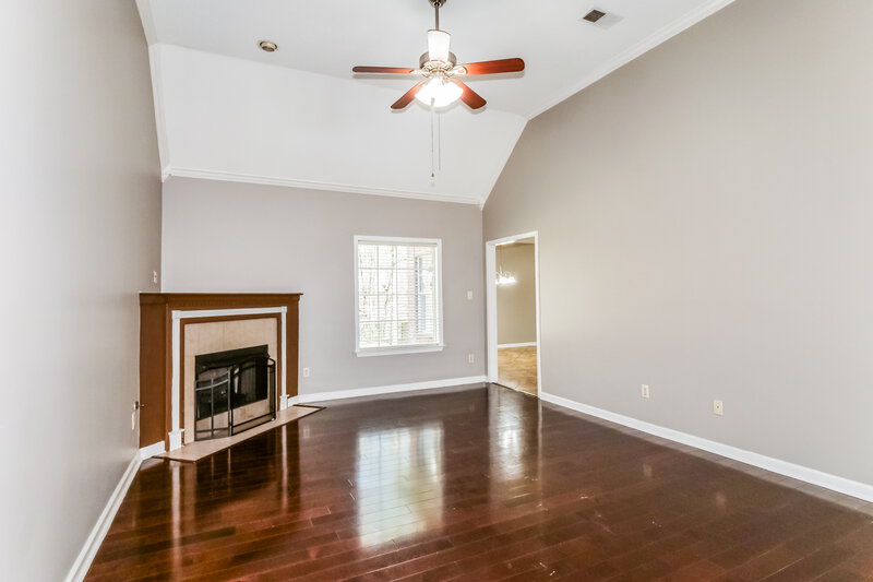 2,240/Mo, 8270 Wesley Woods Cir Cordova, TN 38018 Living Room View