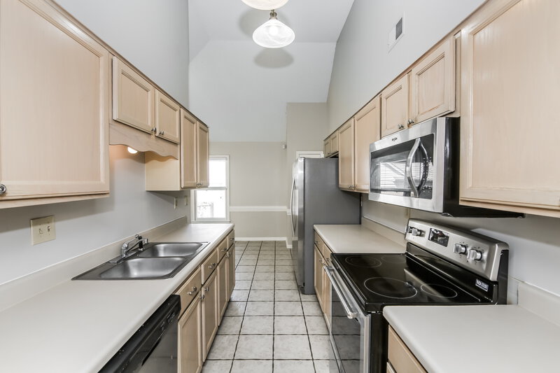 1,830/Mo, 8676 Tropicana Dr N Cordova, TN 38018 Kitchen View 2