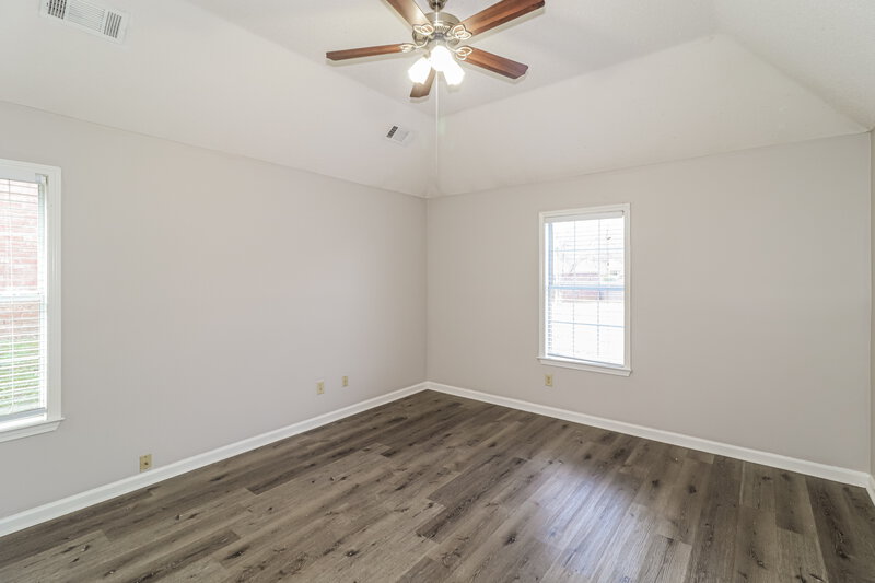 2,060/Mo, 8289 Crimson Creek Dr Cordova, TN 38016 Main Bedroom View