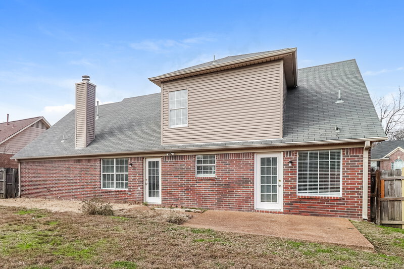 2,060/Mo, 8289 Crimson Creek Dr Cordova, TN 38016 Rear View