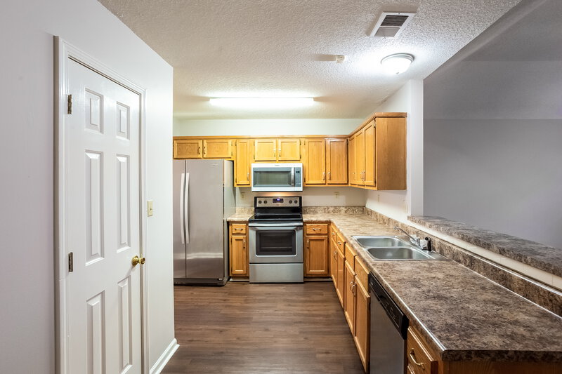 1,680/Mo, 6251 Liberty Point Cv Walls, MS 38680 Kitchen View