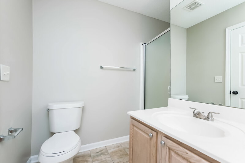 1,965/Mo, 7335 Red Maple Dr Olive Branch, MS 38654 Master Bathroom View