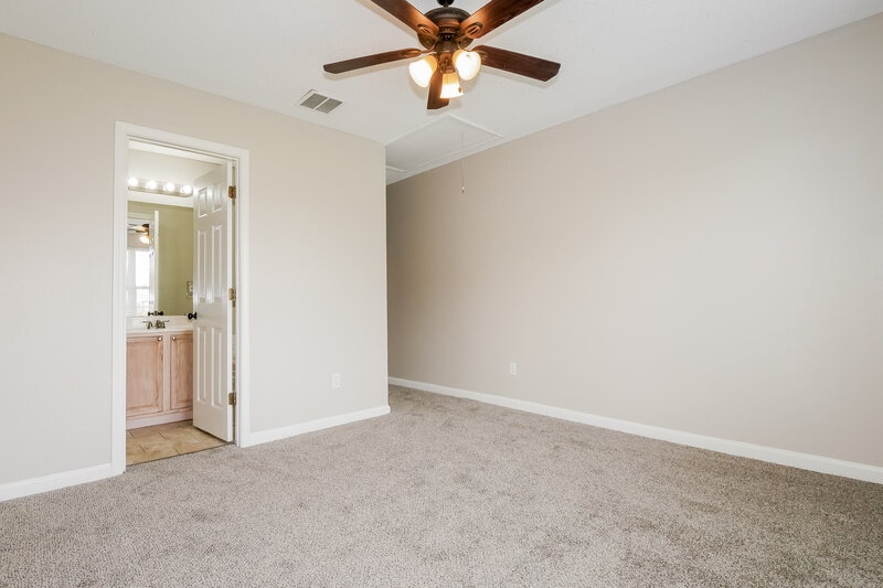 1,915/Mo, 7335 Red Maple Dr Olive Branch, MS 38654 Main Bedroom View 2