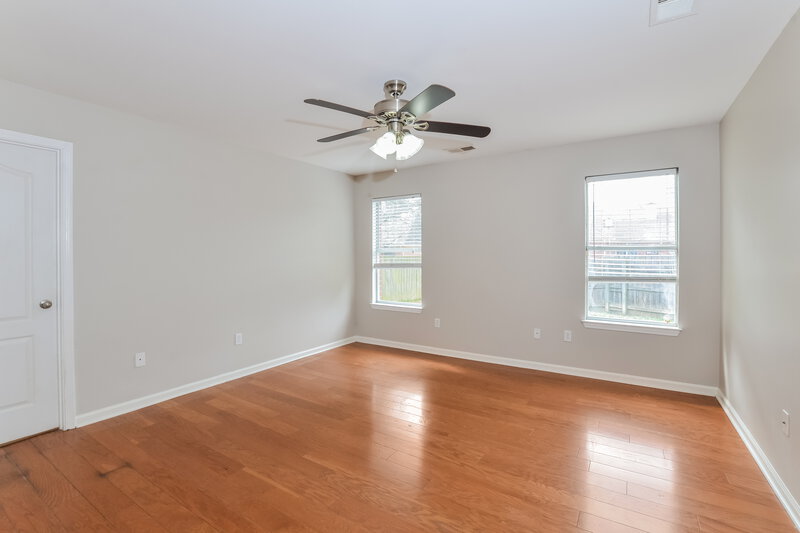 2,015/Mo, 6723 Crystal Dr Olive Branch, MS 38654 Main Bedroom View