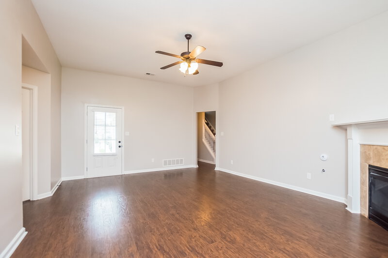 2,320/Mo, 4313 Genevieve Dr Southaven, MS 38672 Living Room View