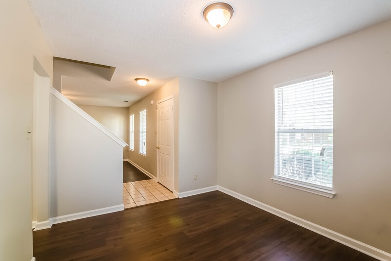 2,370/Mo, 1812 Black Bear Cir E Cordova, TN 38016 Living Room View 3