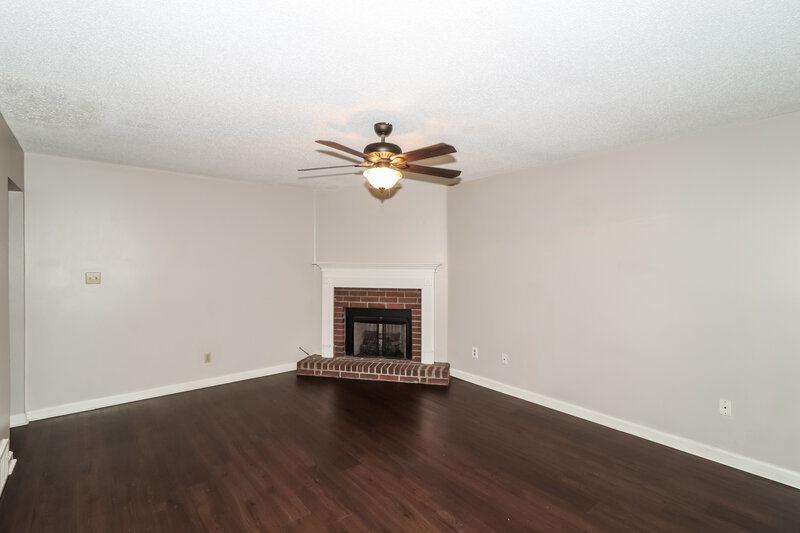 1,590/Mo, 1812 Black Bear Cir E Cordova, TN 38016 Living Room View