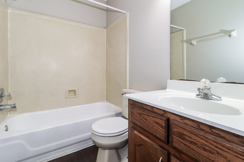 1,590/Mo, 1812 Black Bear Cir E Cordova, TN 38016 Bathroom View