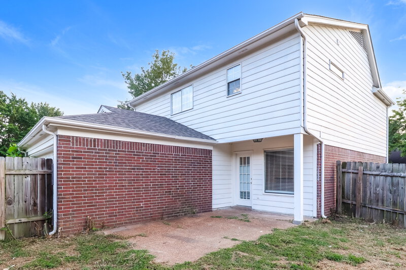 1,590/Mo, 1812 Black Bear Cir E Cordova, TN 38016 Rear View