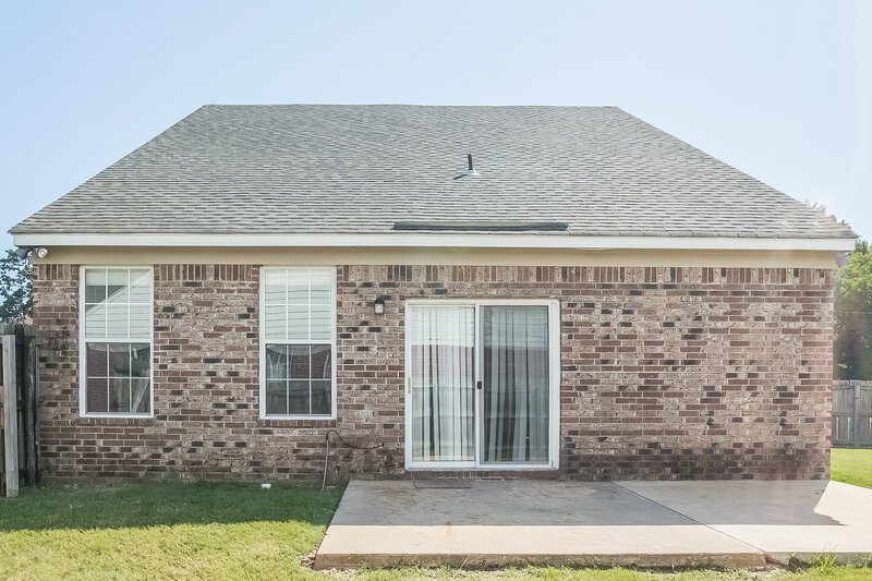1,860/Mo, 7259 Alexander Rd Olive Branch, MS 38654 Rear View 2
