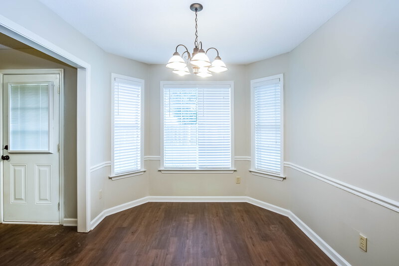 2,115/Mo, 250 Cross Point Cv Collierville, TN 38017 Breakfast Nook View