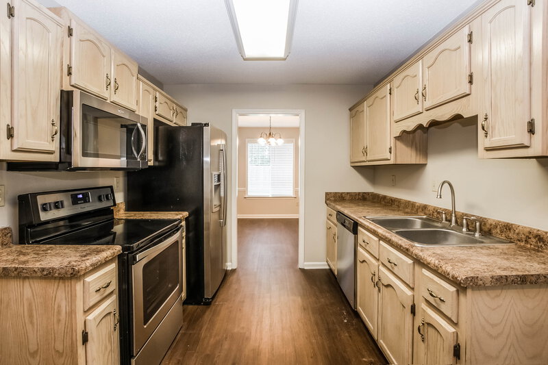 2,115/Mo, 250 Cross Point Cv Collierville, TN 38017 Kitchen View