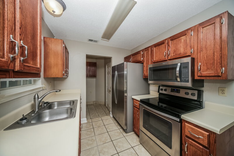 2,330/Mo, 6961 Ginwood Cv Walls, MS 38680 Kitchen View 2