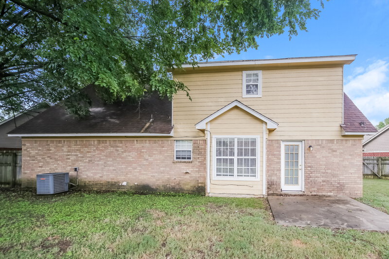 2,330/Mo, 6961 Ginwood Cv Walls, MS 38680 Rear View