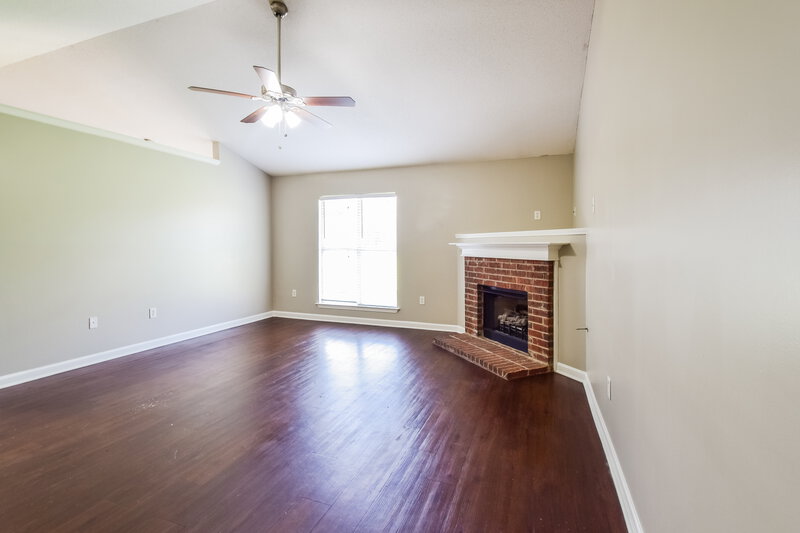 1,705/Mo, 1741 Madison Ave Southaven, MS 38671 Living Room View