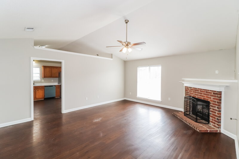 1,720/Mo, 1741 Madison Ave Southaven, MS 38671 Living Room View 2