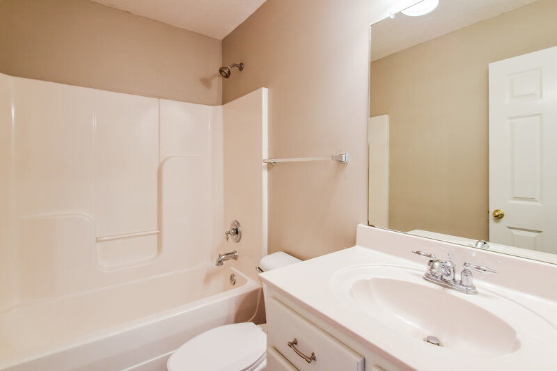 1,705/Mo, 1741 Madison Ave Southaven, MS 38671 Bathroom View