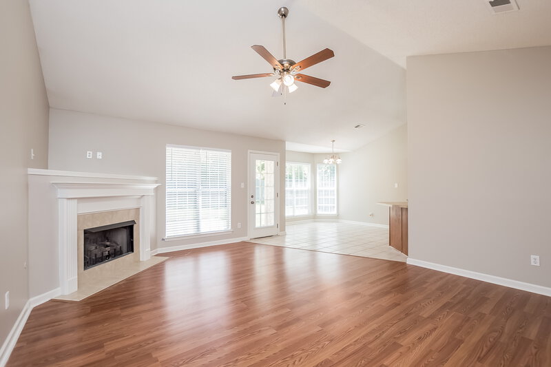 1,670/Mo, 6560 White Hawk Ln Olive Branch, MS 38654 Living Room View 2
