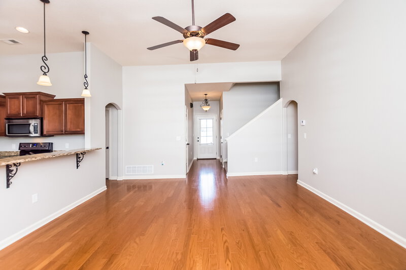 2,375/Mo, 3194 S Cherry Cv Southaven, MS 38672 Living Roomlarge View