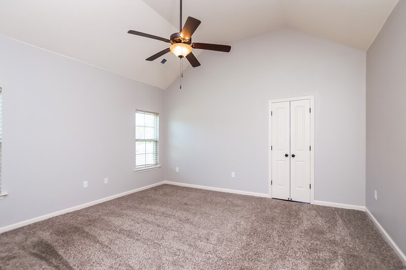 2,375/Mo, 3194 S Cherry Cv Southaven, MS 38672 Master Bedroomlarge View 2
