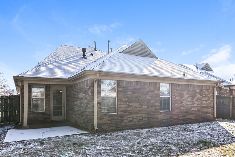 1,975/Mo, 5703 Bedford Loop E Southaven, MS 38672 Rear View