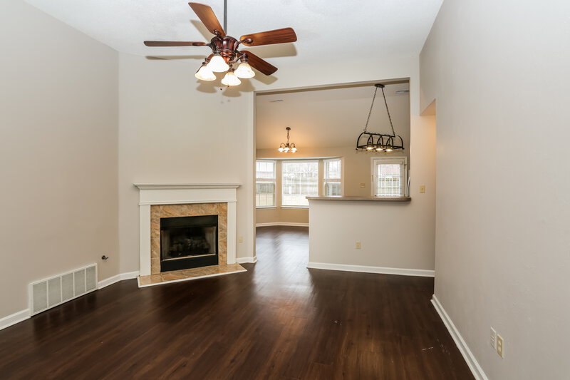 1,845/Mo, 12807 Fox Bend Ln Olive Branch, MS 38654 Living Room View 2