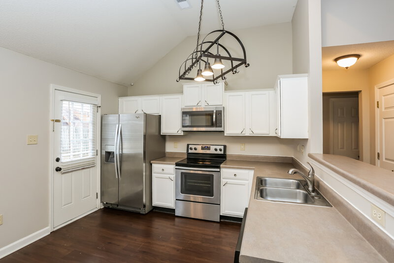 1,845/Mo, 12807 Fox Bend Ln Olive Branch, MS 38654 Kitchen View 2