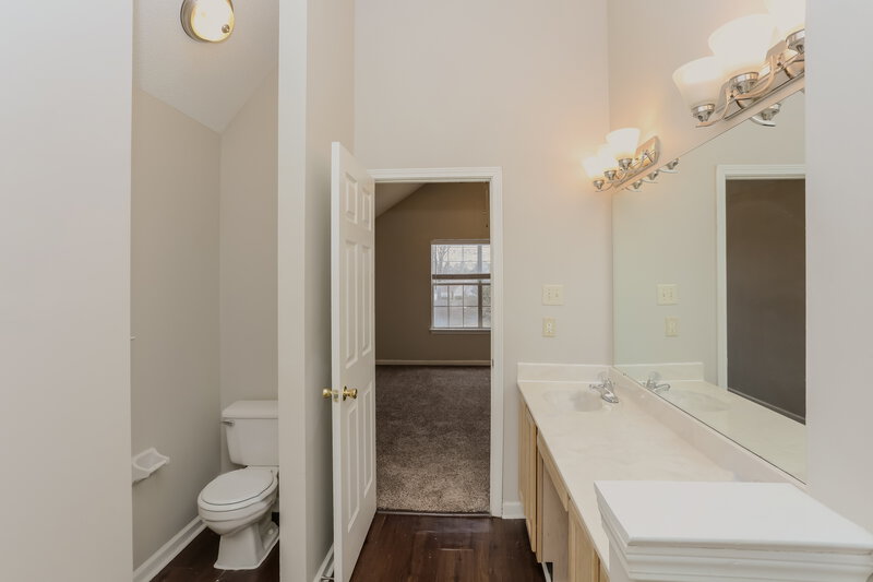 1,845/Mo, 12807 Fox Bend Ln Olive Branch, MS 38654 Main Bathroom View