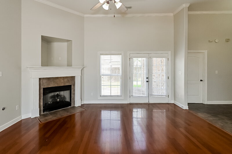 2,065/Mo, 3376 Valley Crest Dr Southaven, MS 38672 Living Room View 2