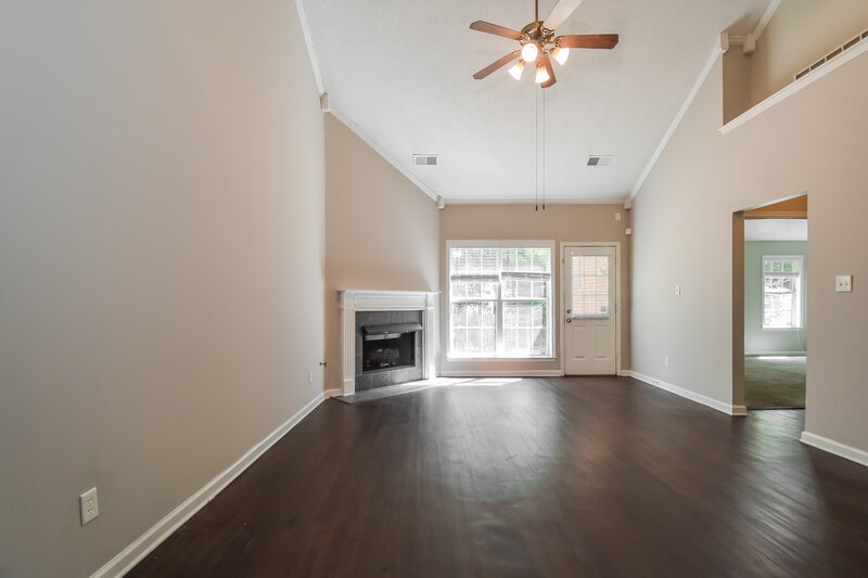 1,845/Mo, 7510 Bakers Glenn Ln Cordova, TN 38018 Living Room View