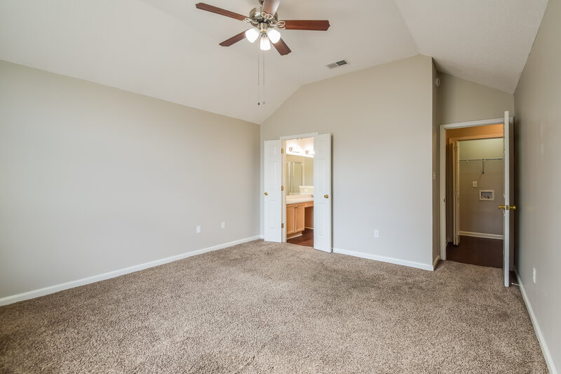 1,820/Mo, 10909 Lexington Dr Olive Branch, MS 38654 Main Bedroom View 2