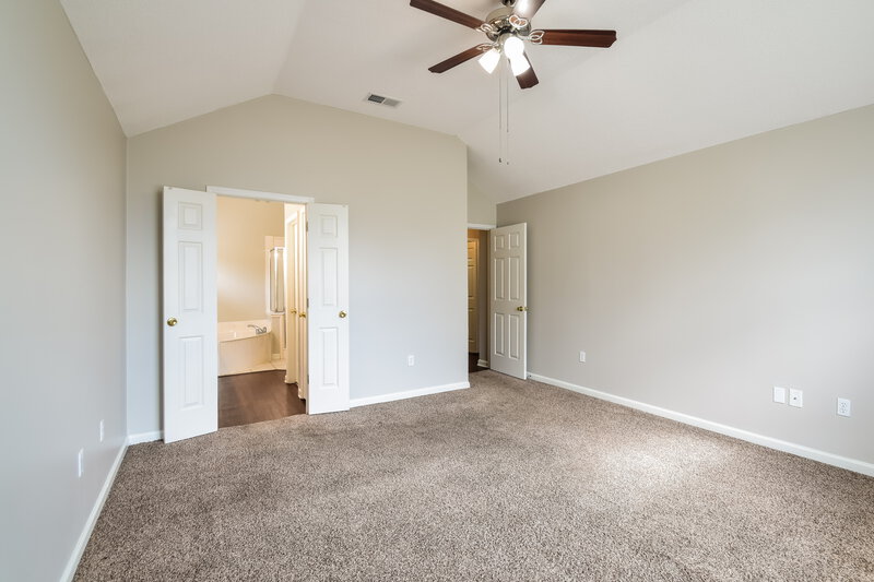 1,820/Mo, 10909 Lexington Dr Olive Branch, MS 38654 Main Bedroom View 3