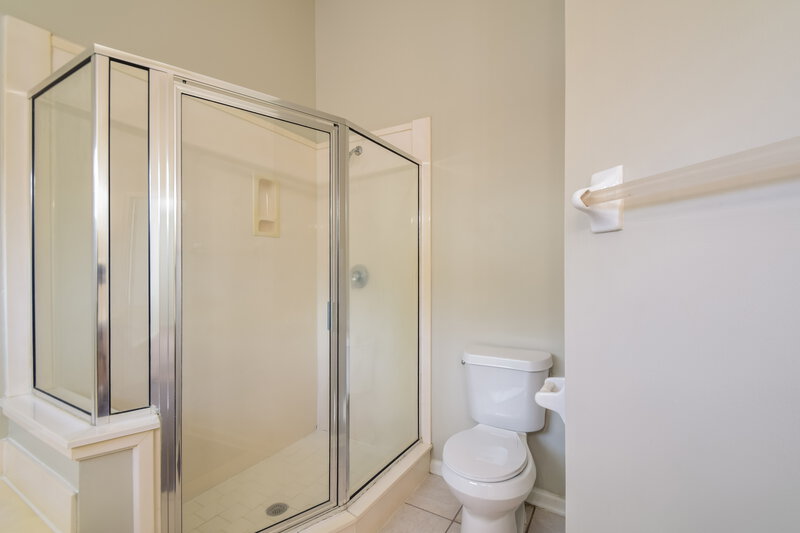 1,820/Mo, 10909 Lexington Dr Olive Branch, MS 38654 Main Bathroom View