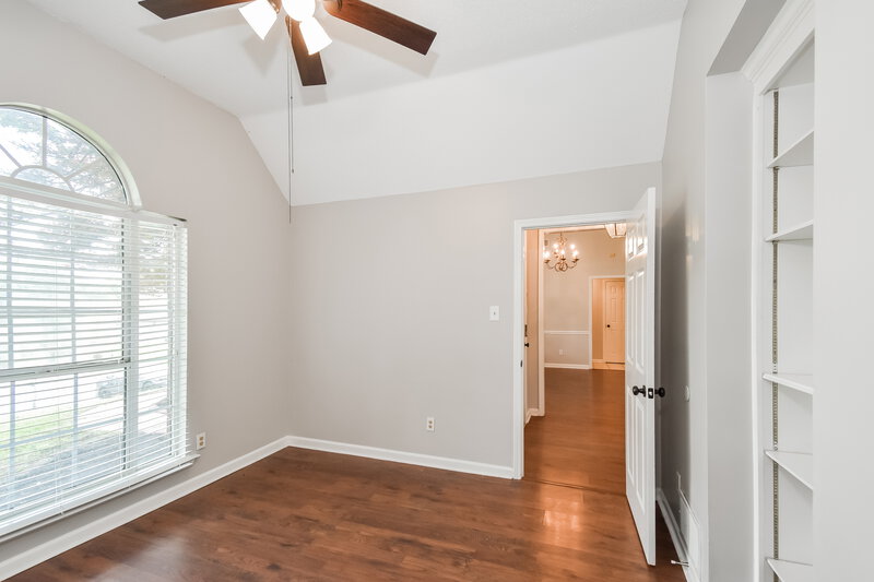 2,150/Mo, 45 Rolling Oaks Dr Oakland, TN 38060 Bedroom View 3