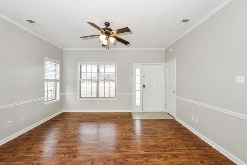 1,740/Mo, 120 Penny Ln Oakland, TN 38060 Living Room View 3