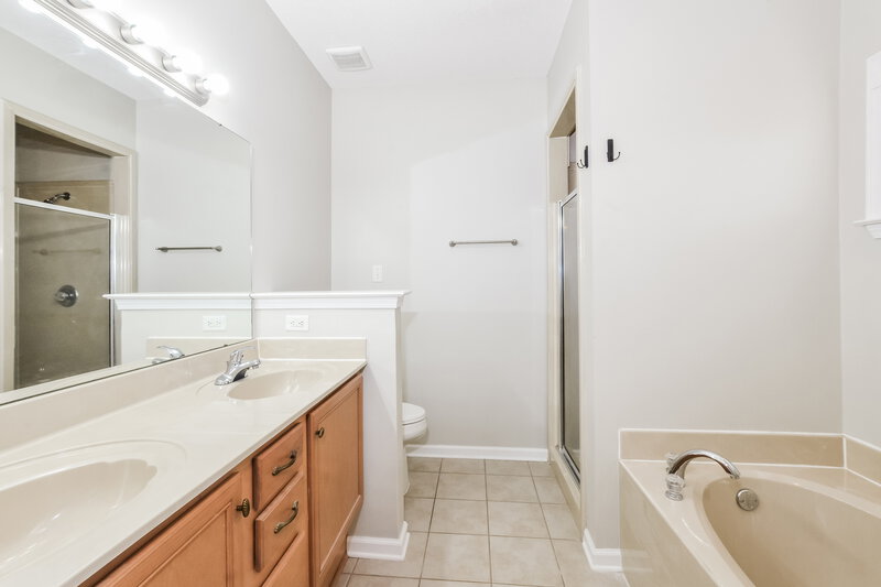 1,740/Mo, 120 Penny Ln Oakland, TN 38060 Main Bathroom View