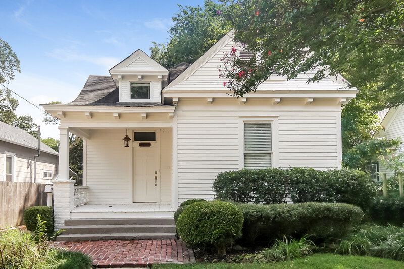 2,470/Mo, 2057 Vinton Ave Memphis, TN 38104 External View