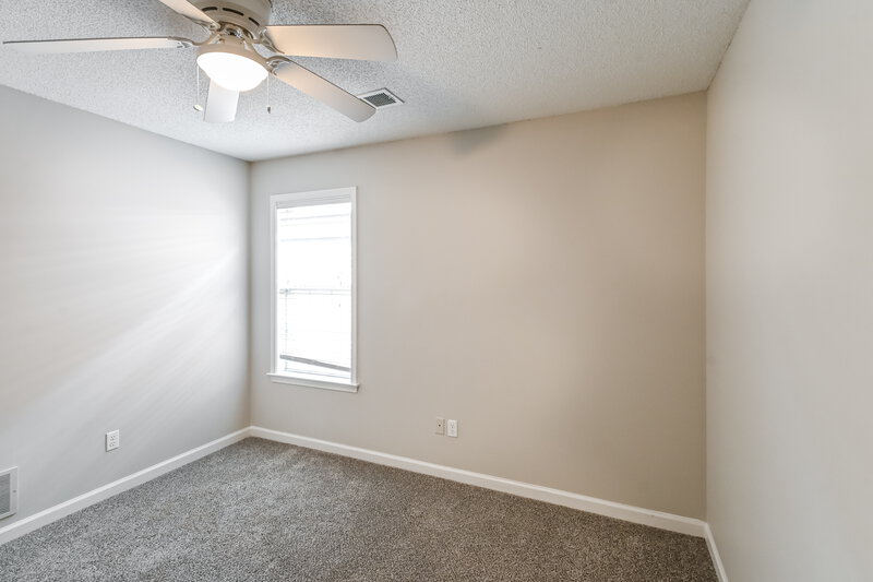 1,920/Mo, 2989 Dove Cv Hernando, MS 38632 Bedroom View 3