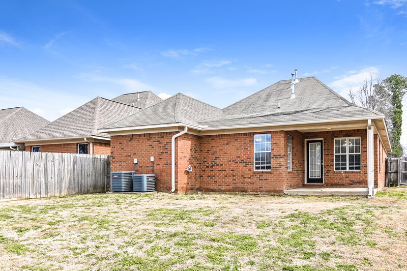 1,920/Mo, 2989 Dove Cv Hernando, MS 38632 Rear View