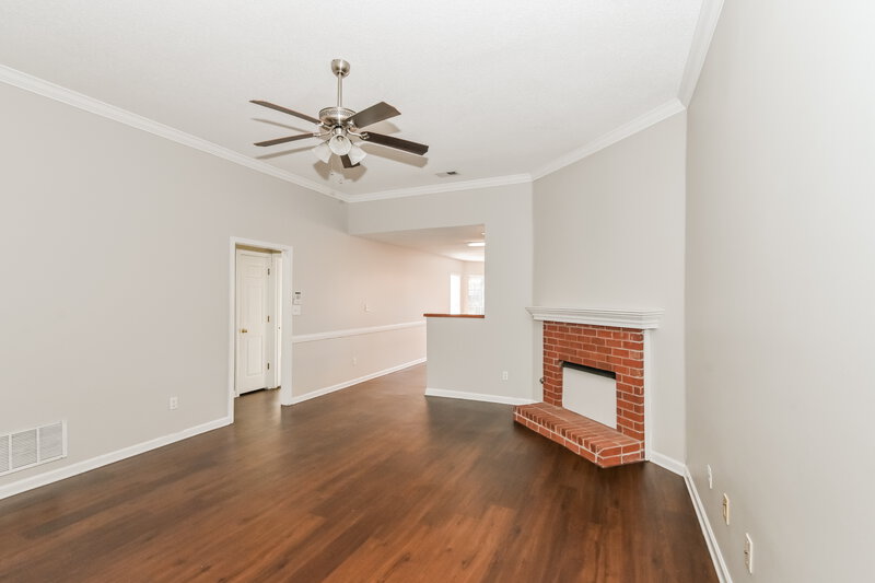 2,100/Mo, 5383 Mahogany Ridge Dr Arlington, TN 38002 Living Room View