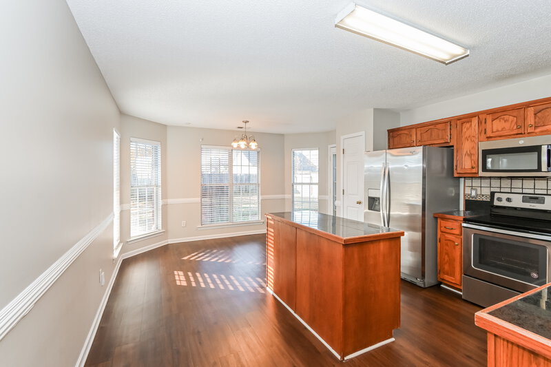 2,100/Mo, 5383 Mahogany Ridge Dr Arlington, TN 38002 Kitchen View