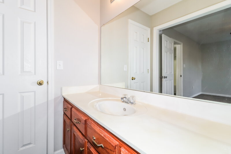 1,690/Mo, 1806 Central Trails Dr Southaven, MS 38671 Main Bathroom View