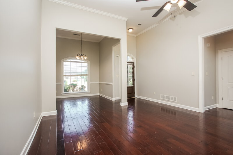 2,495/Mo, 3288 Champion Hills Dr Southaven, MS 38672 Living Room View 2